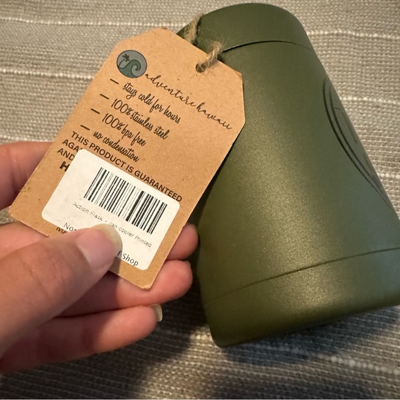 NWT North Shore Oahu Insulated Can Cooler - Picture 5 of 8